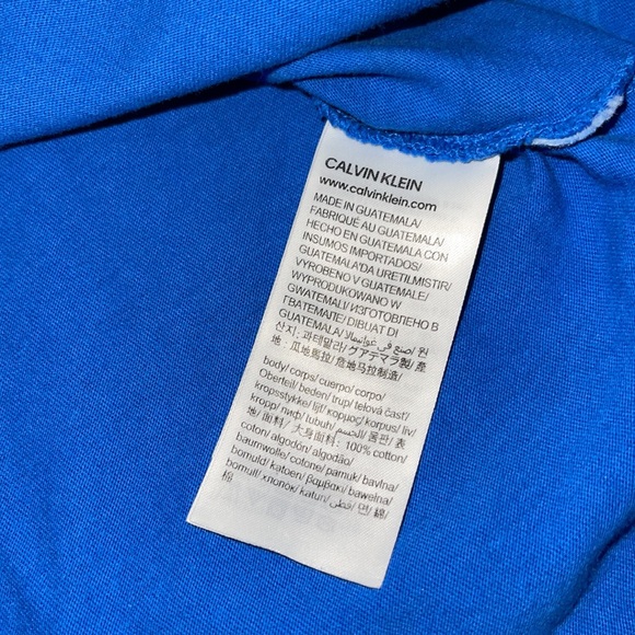Calvin Klein Men’s Tee(USED) - Picture 8 of 9